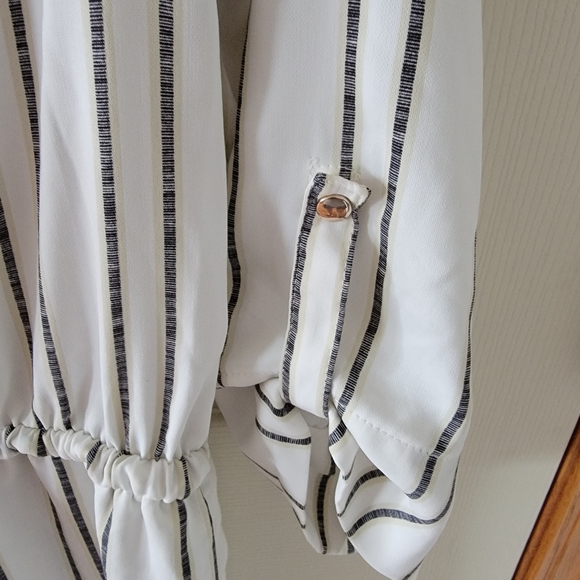 Dynamite white striped dress, size L - Picture 3 of 5